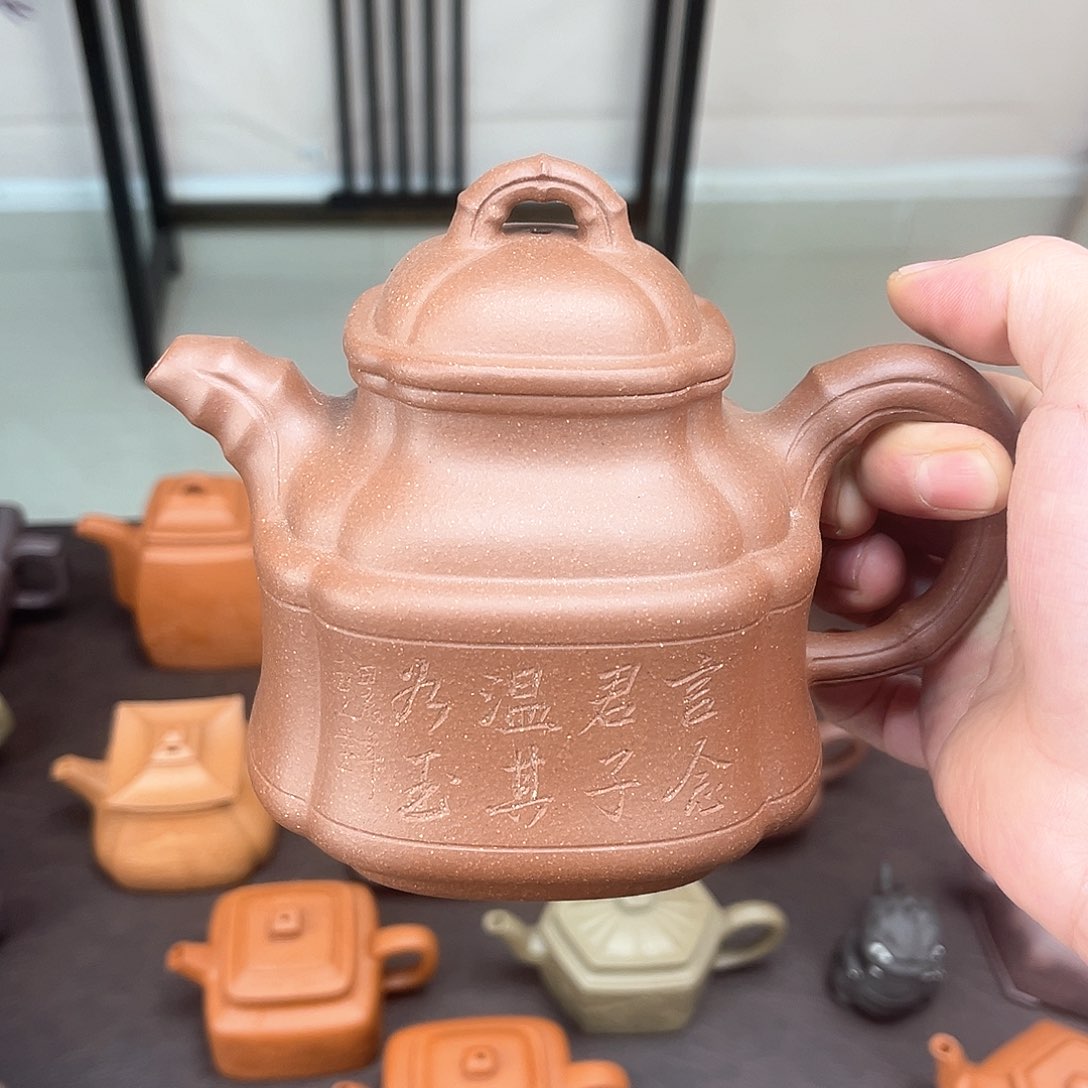 紫砂茶壶虫**舞紫砂的故事