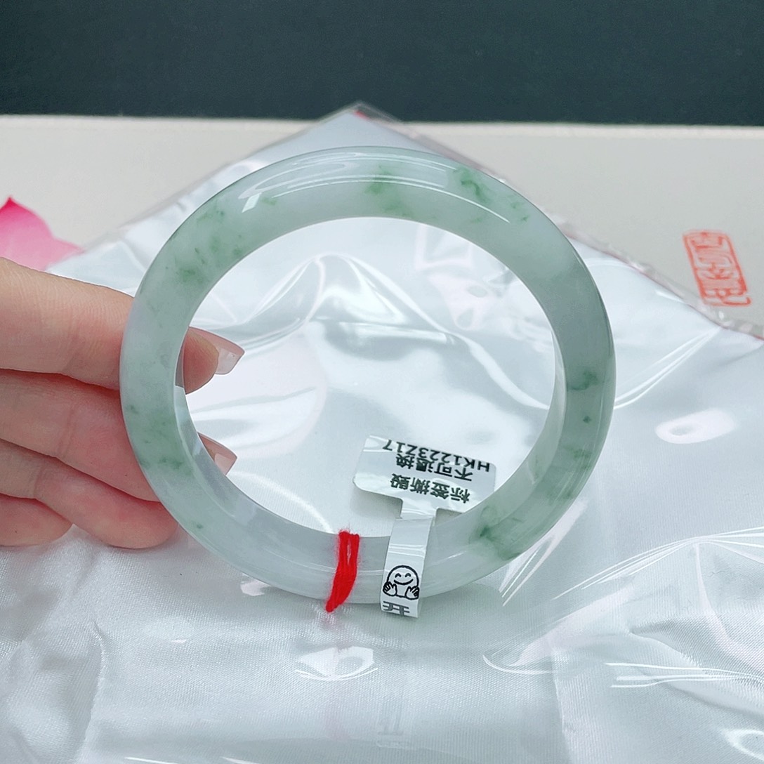 翡翠手镯未镶嵌正58.5