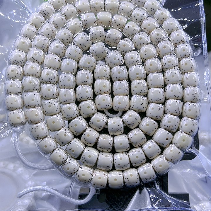 星月菩提吊坠成****易直播间