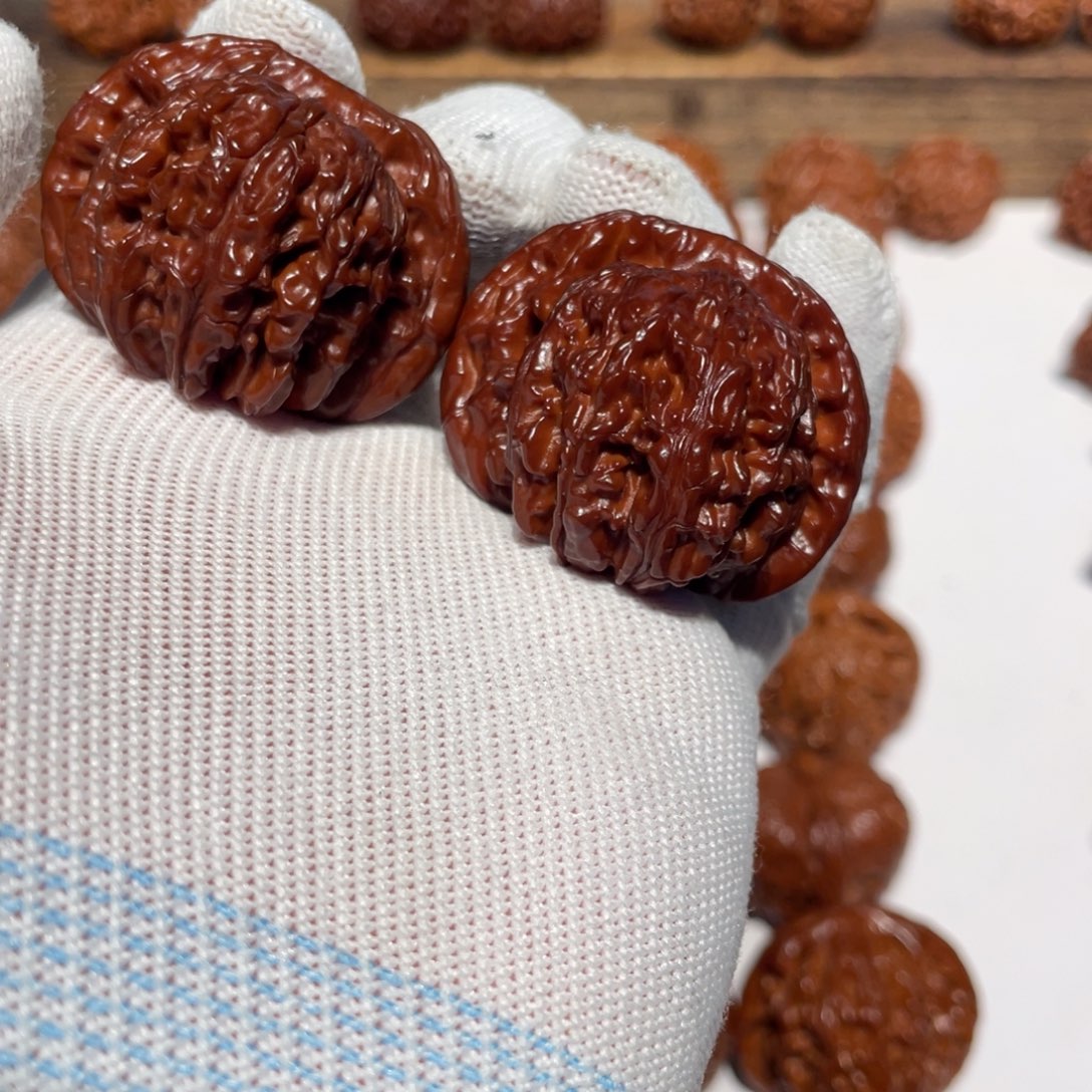 隔***王文玩核桃吊坠四座楼234.04.