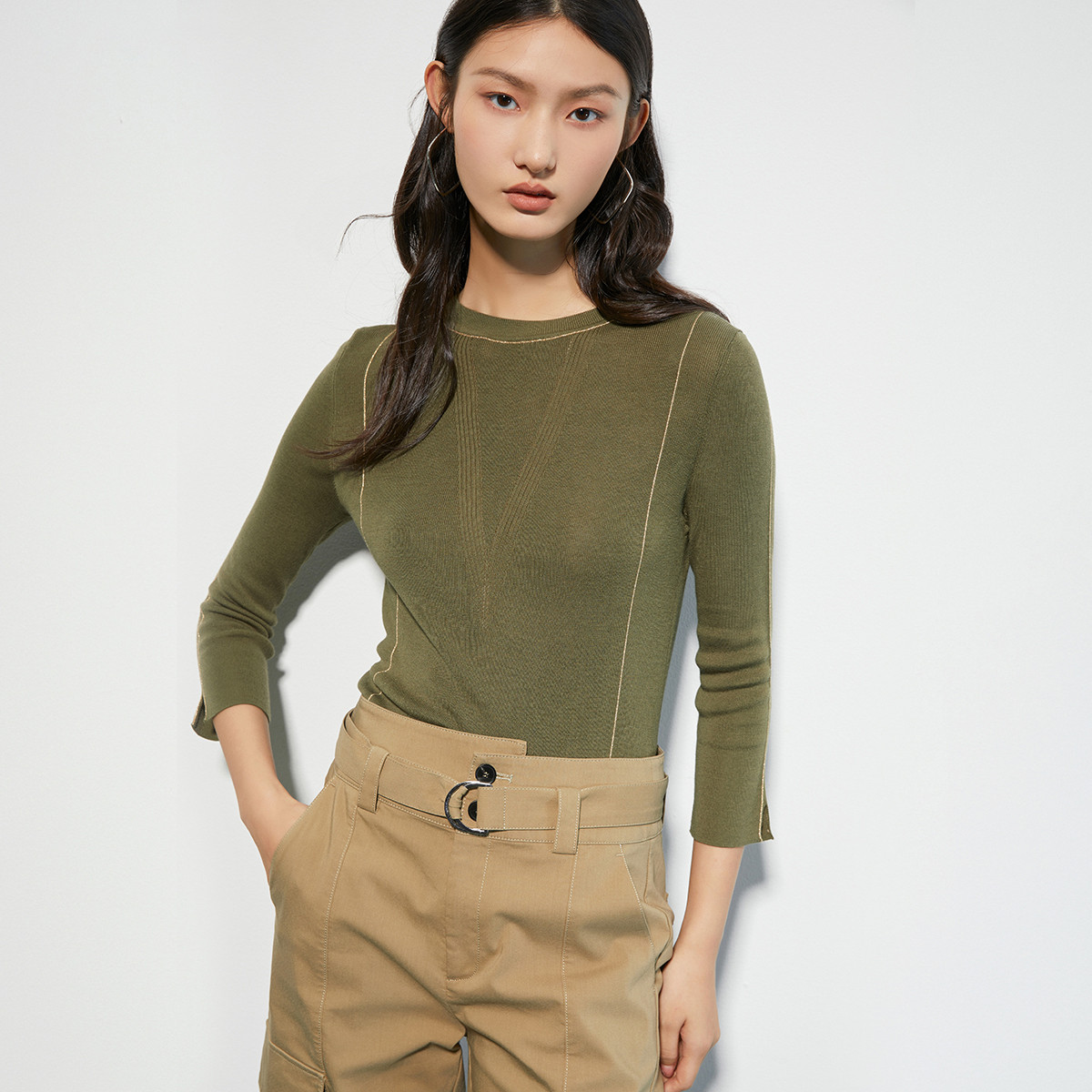 【念一专属】时尚感莱赛尔修身显瘦针织衫女秋季百搭九分袖套头衫