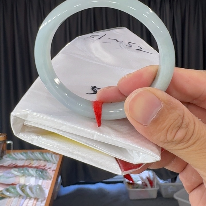 翡翠手镯未镶嵌纯天然缅甸翡翠a货