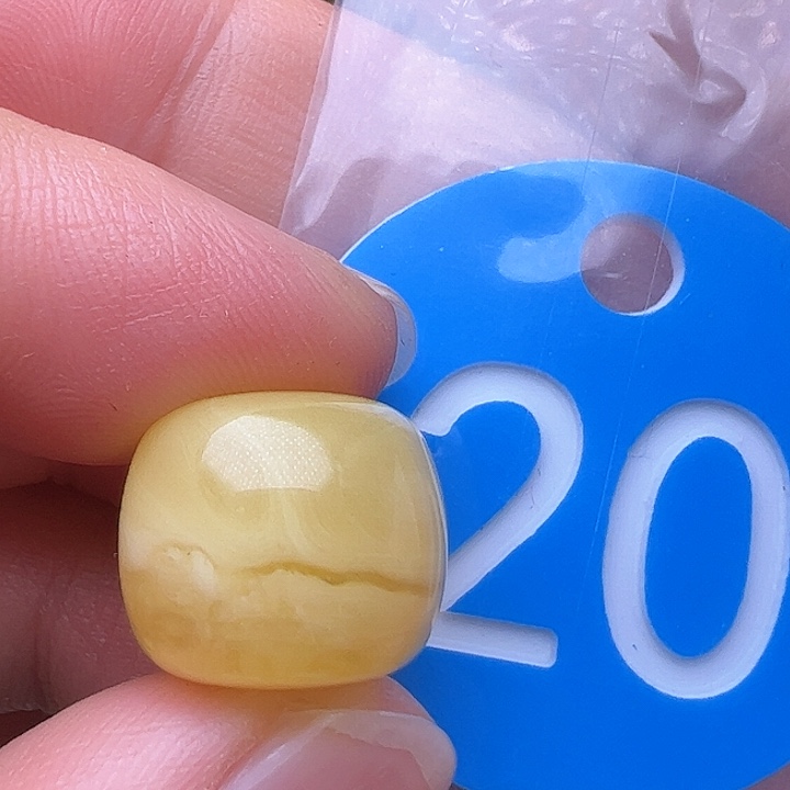 蜜蜡裸石未镶嵌14.2m m