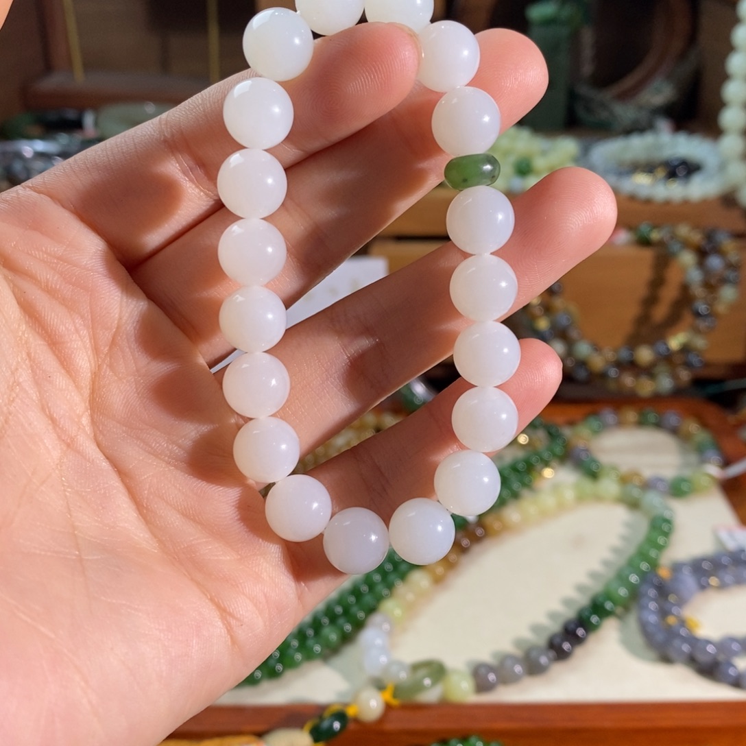 和田玉未镶嵌手链