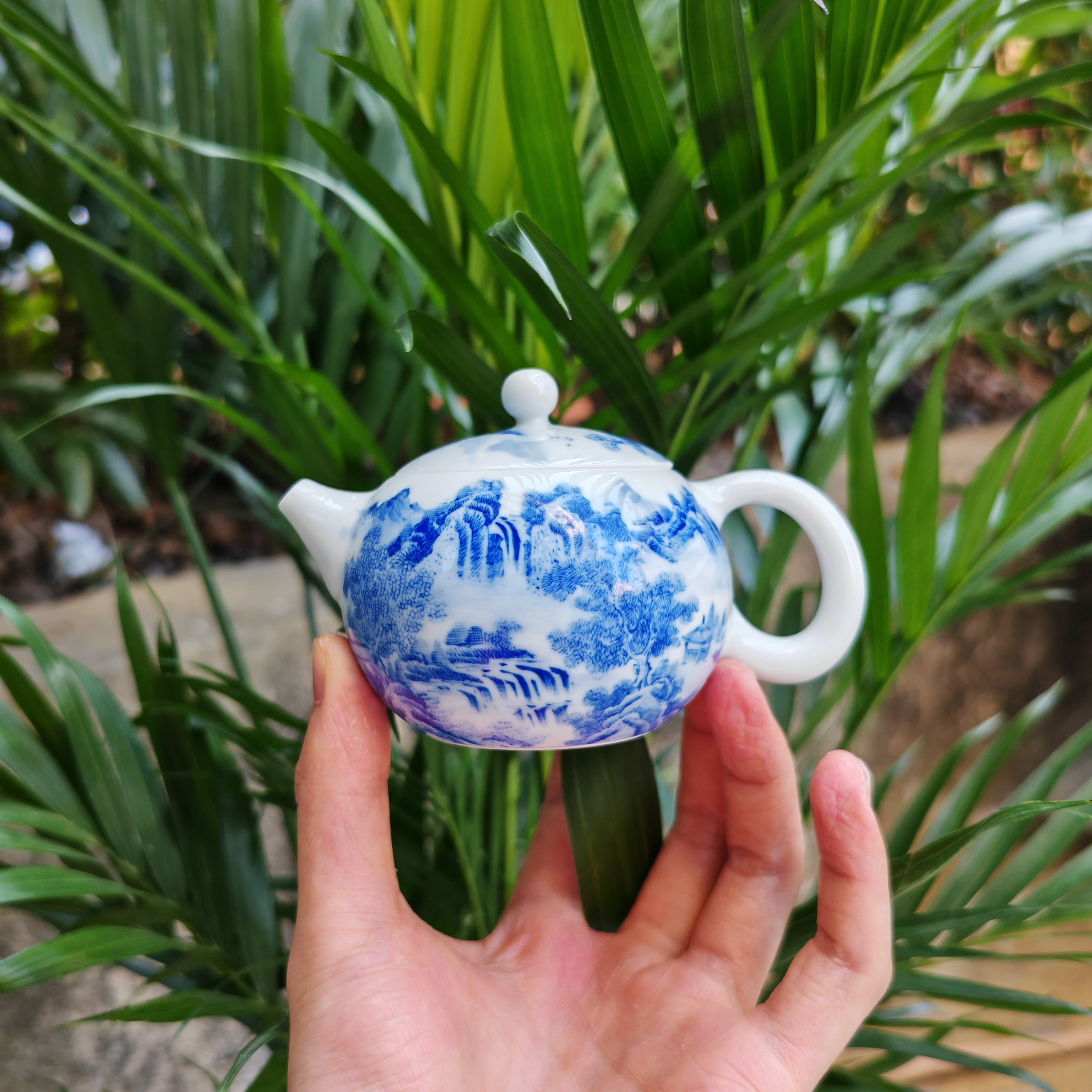 明逸堂手绘陶瓷｜青花山水泡茶大号西施壶纯手工家用中式瓷器茶壶