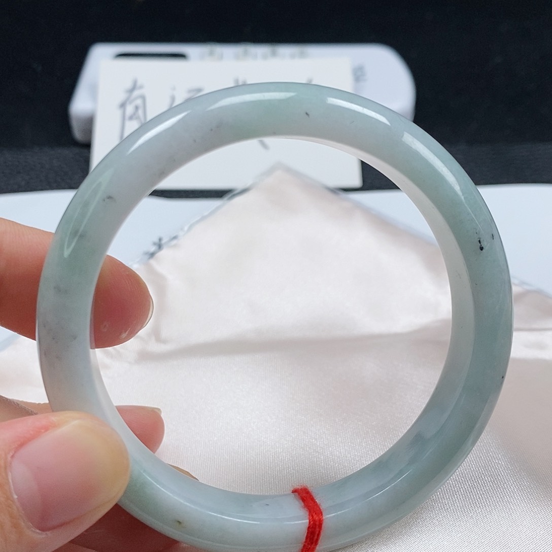 【闪购商品】翡翠手镯未镶嵌229号