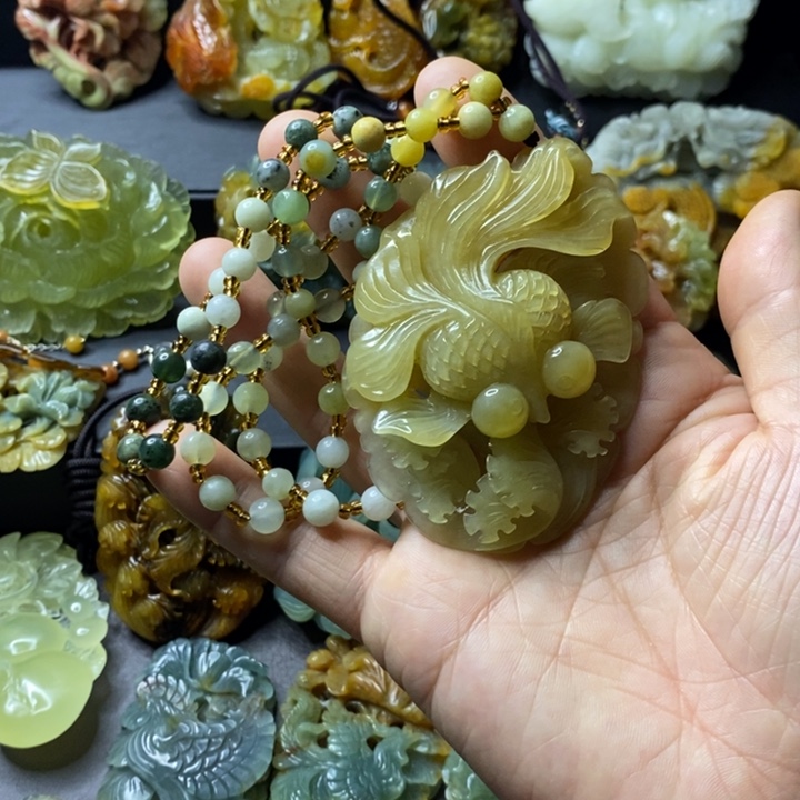 岫玉未镶嵌项链毛衣链