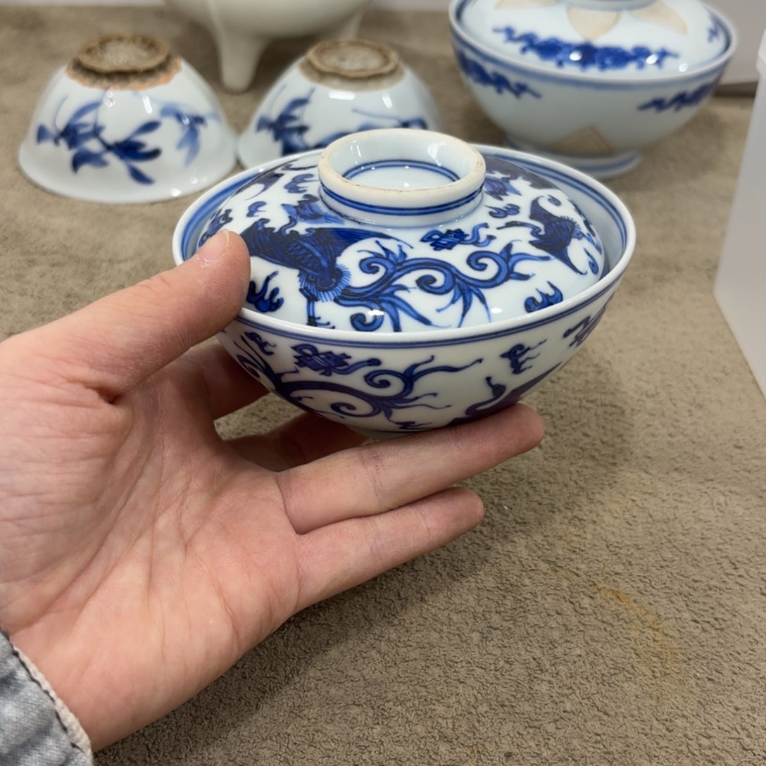 瓷片非常好看漂亮的物品 