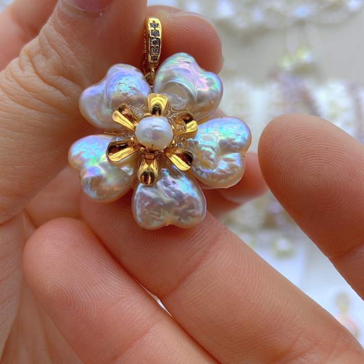 淡水珍珠颈饰未镶嵌何****选