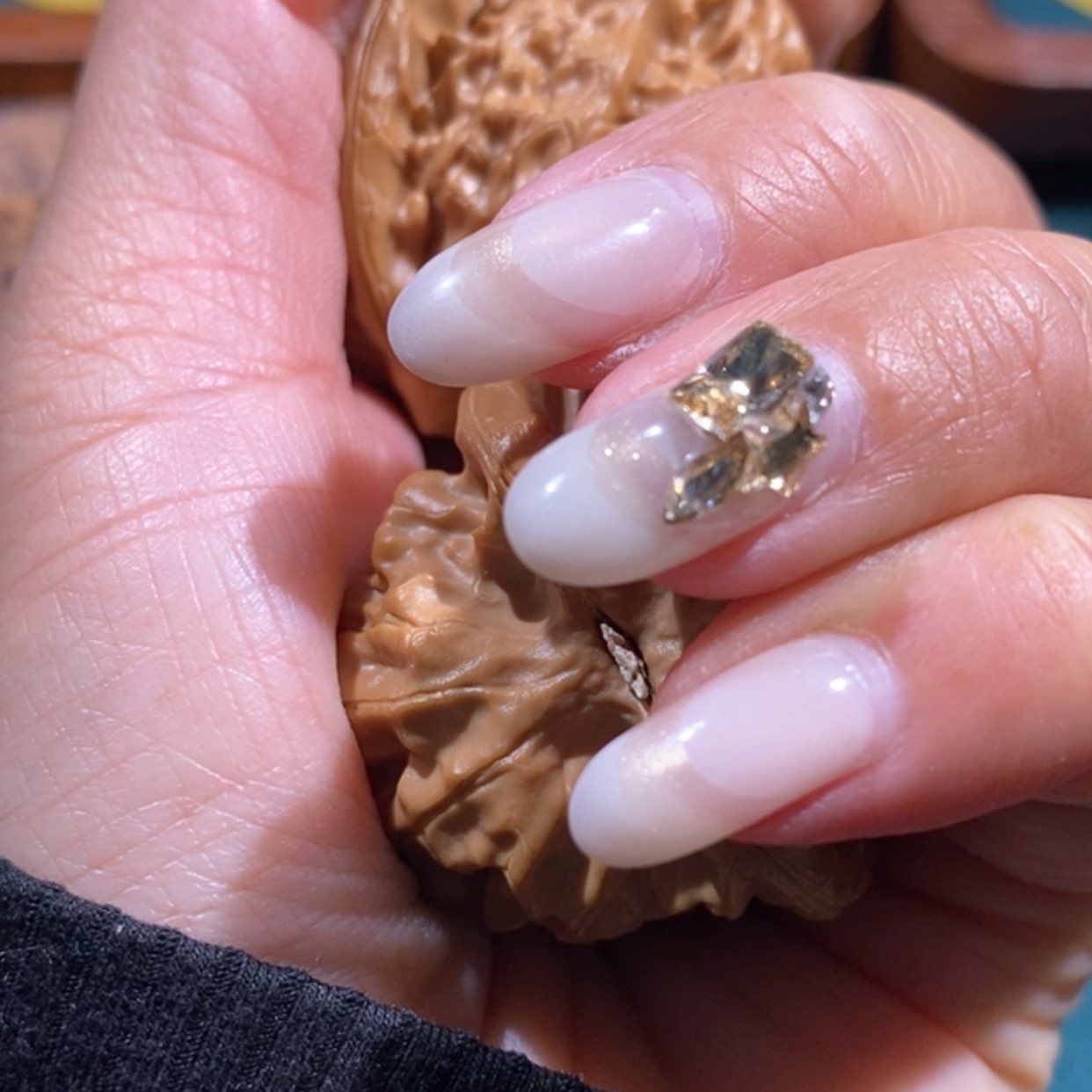 【闪购商品】文玩核桃吊坠小*哥核huan