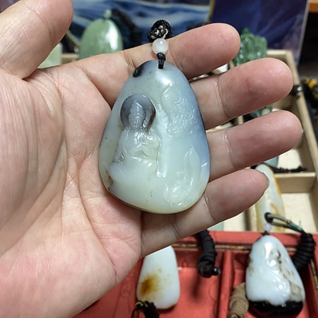 【闪购商品】和田玉颈饰未镶嵌啊****窗