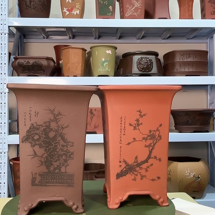 花盆紫砂两只梅兰竹菊