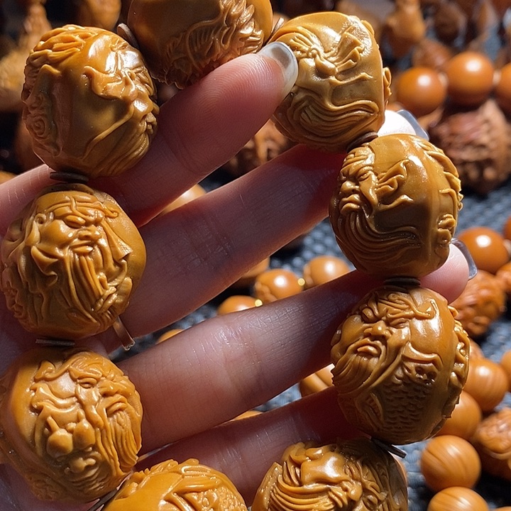 吊坠橄榄核8****7龙关公