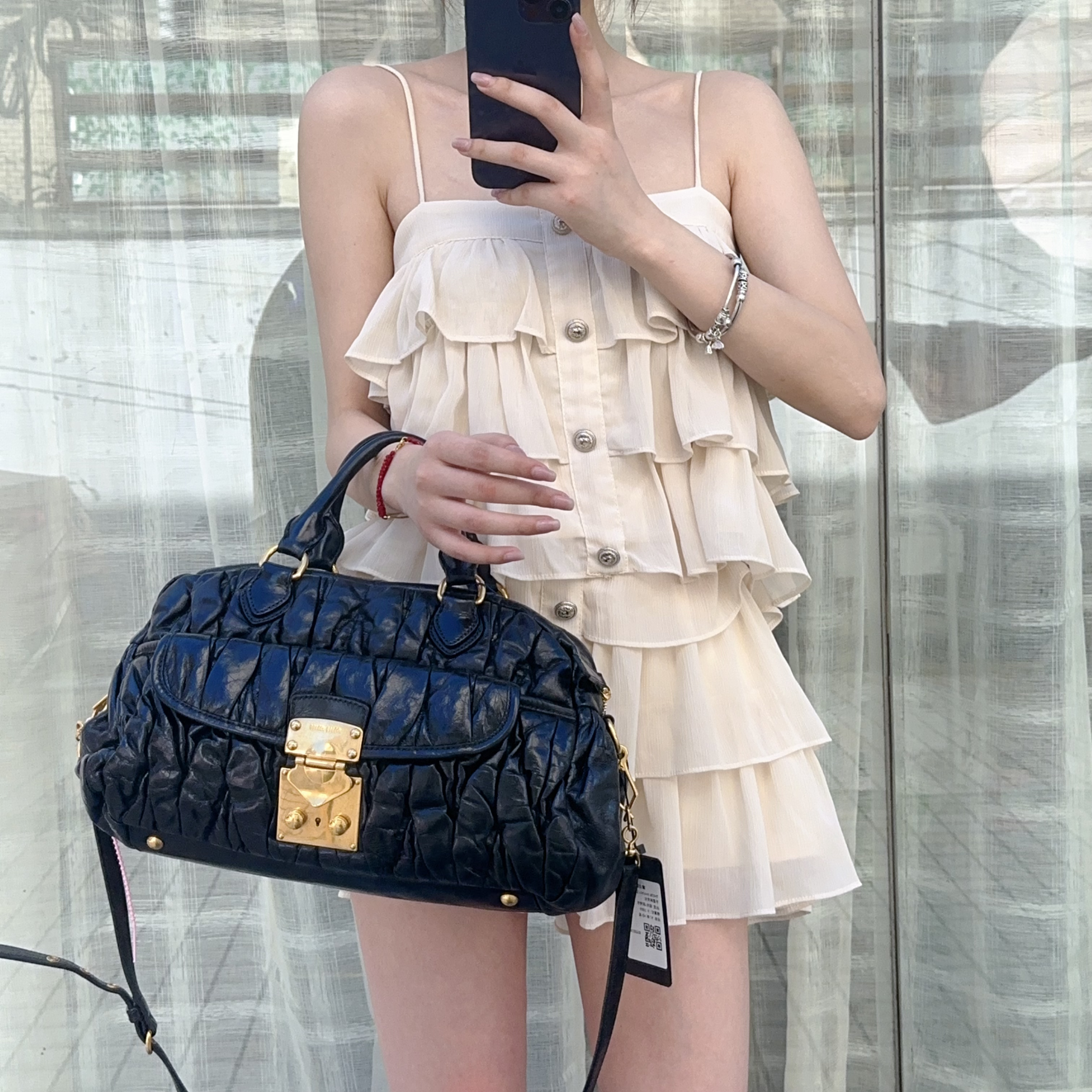95新 MIU MIU/缪缪 双面背黑金油蜡皮褶皱保龄球手提斜挎包 TH636
