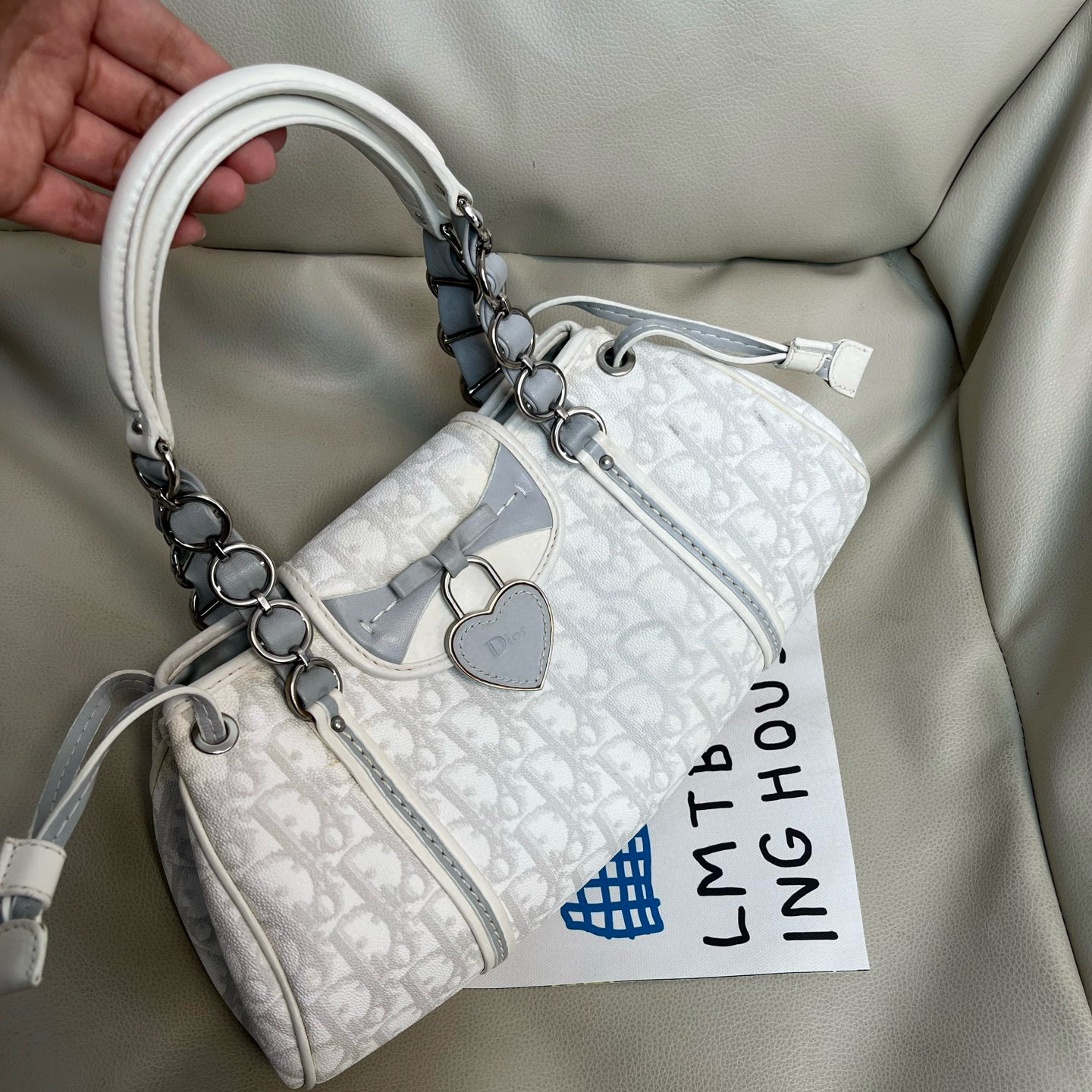 95新 DIOR/迪奥 白色老花蝴蝶结爱心单肩包