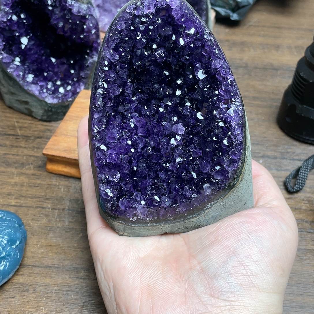 紫晶大型摆件（非配饰）未镶嵌