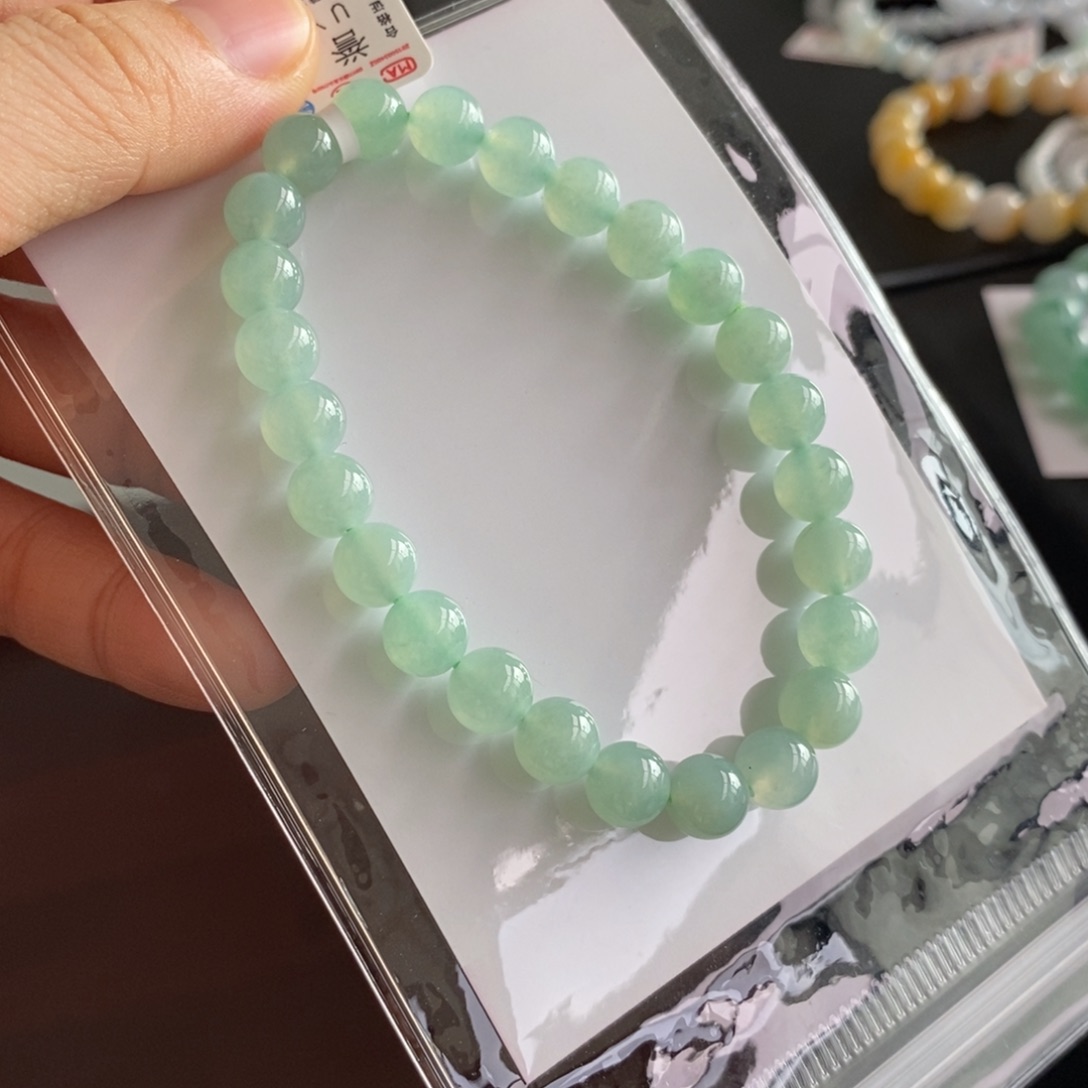 翡翠未镶嵌手链卡7.4