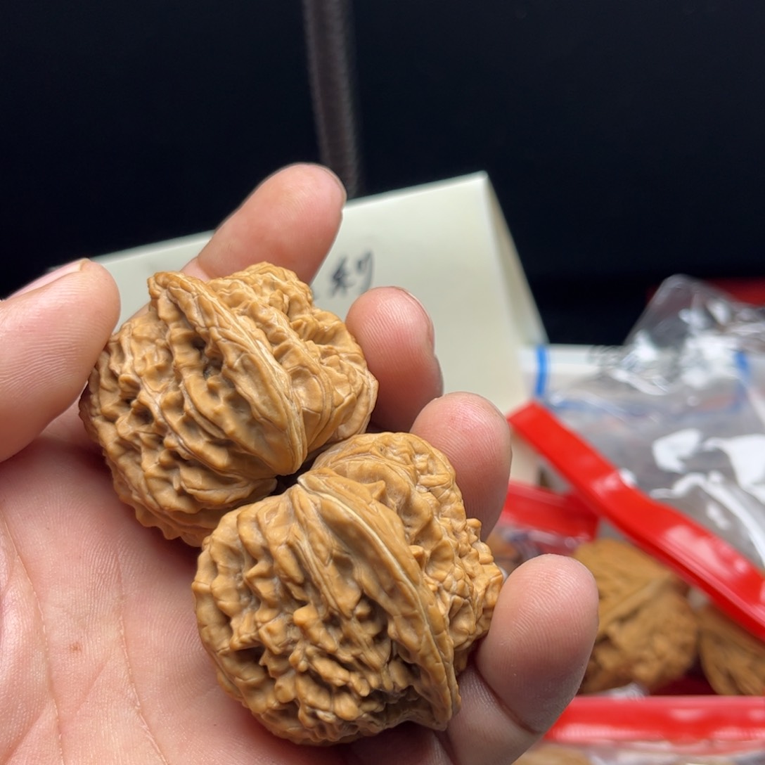 文玩核桃吊坠四座楼