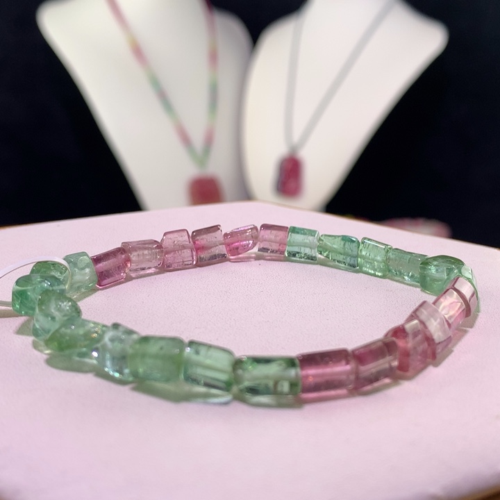 双色碧玺手链未镶嵌