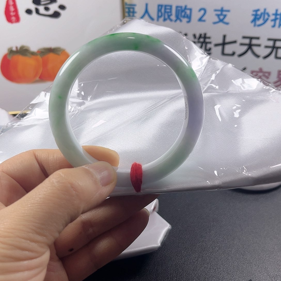 张****✨以实物为准，拍哪个发哪个