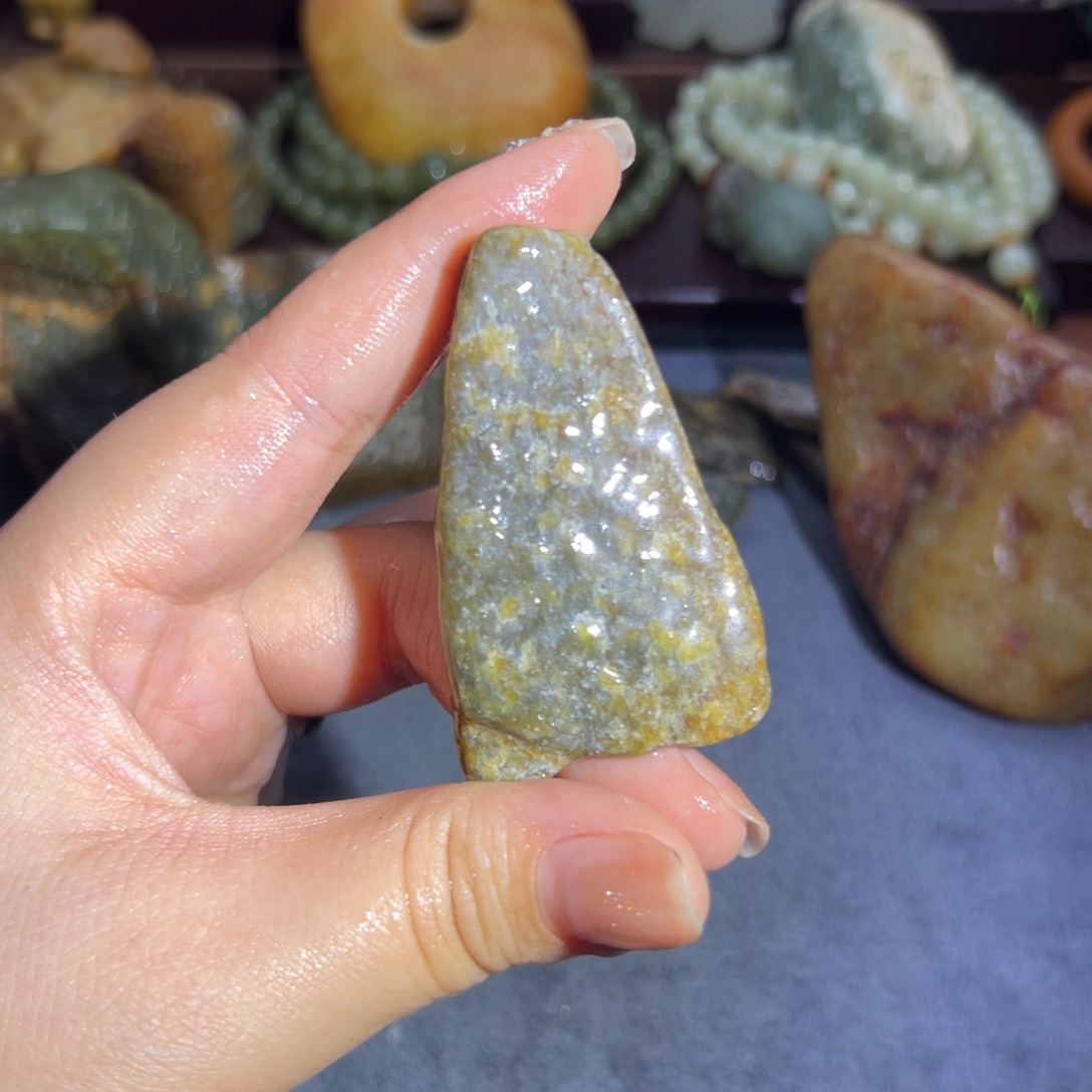 和田玉未镶嵌珠宝奇石