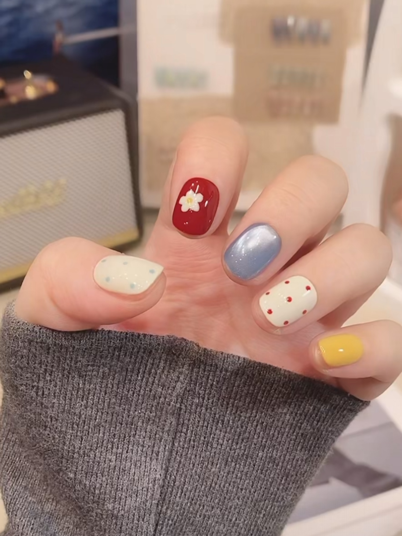 【奶油小花】AB款 奶油风 显白 手绘波普风 玻璃珠 穿戴美甲 奶油