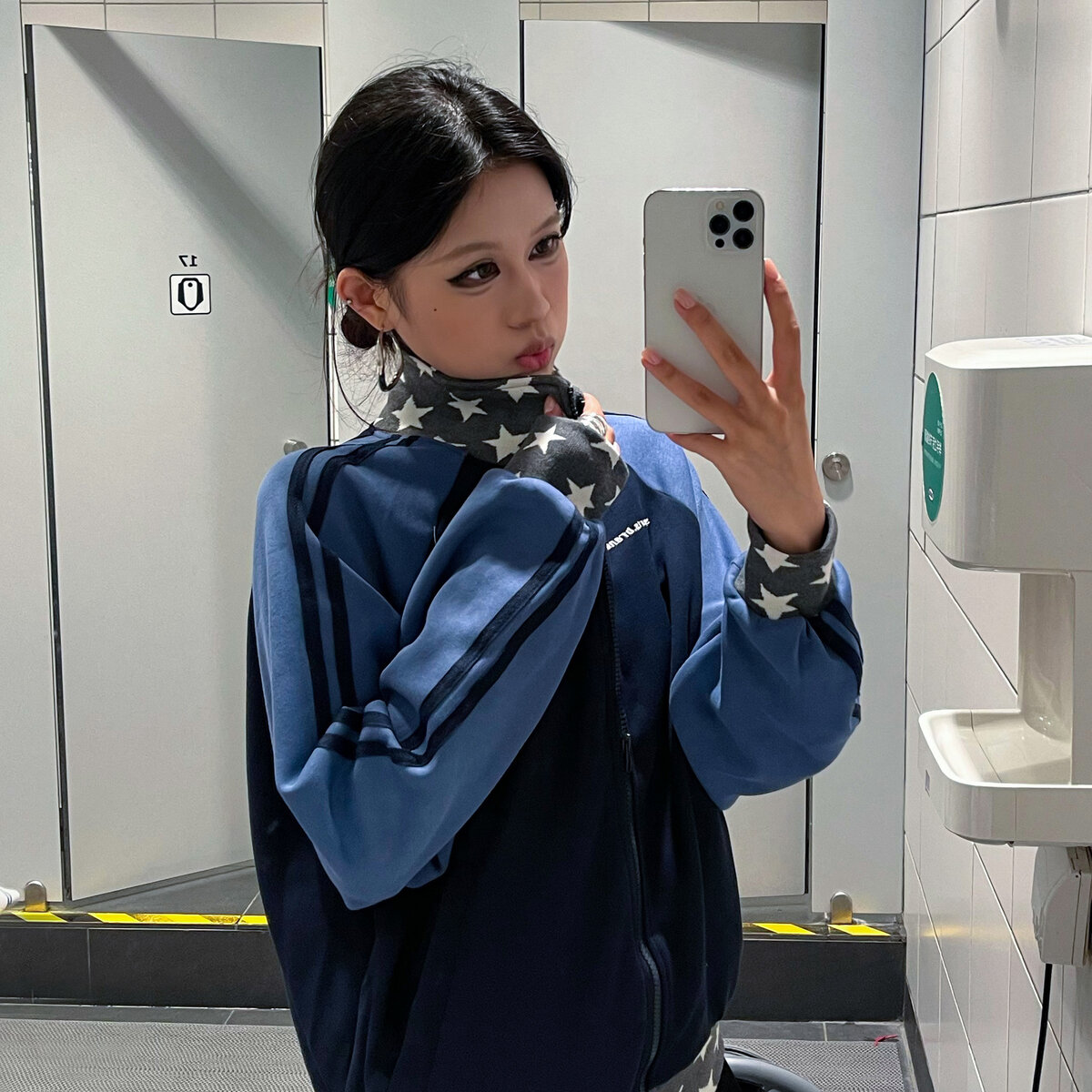 手工袖长干洗正常秋季牛仔衣现货美式复古星星立领外套女短款上