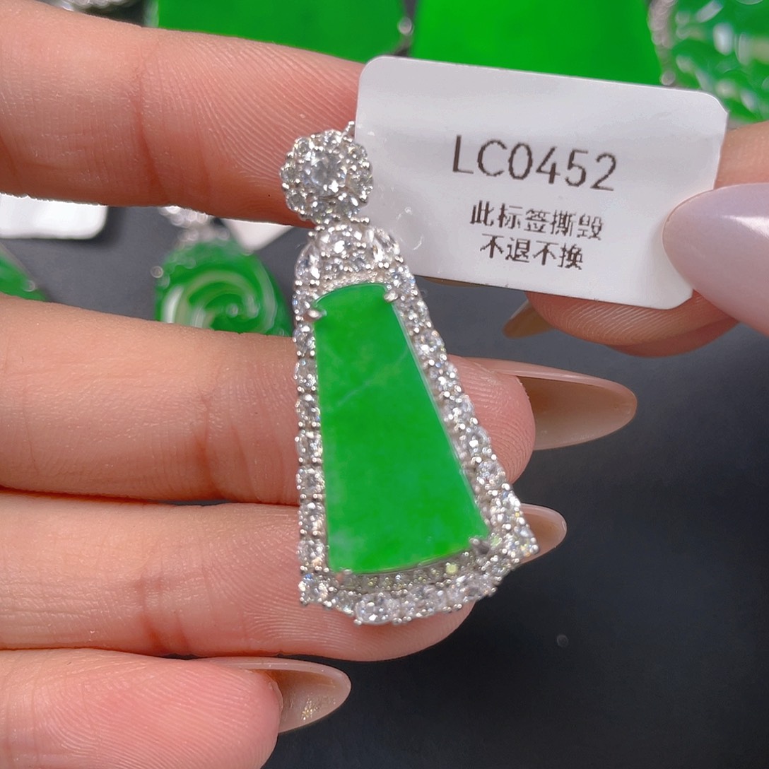 【闪购商品】颈饰银S925镶嵌翡翠翡翠