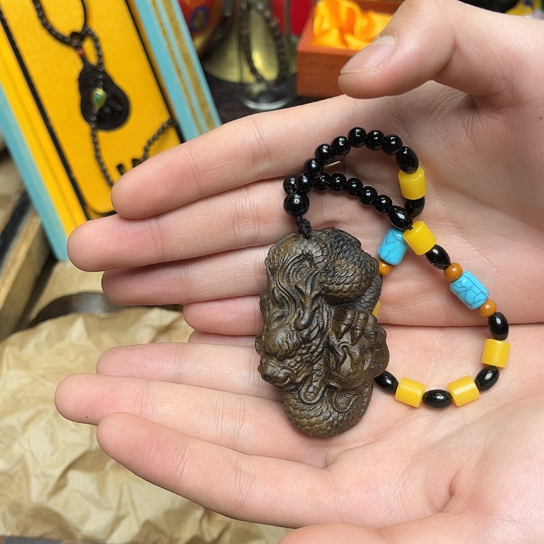 大叶紫檀（黑酸枝木类）