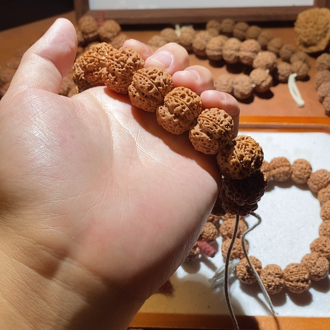 金刚菩提手串23玉骨梅花超头