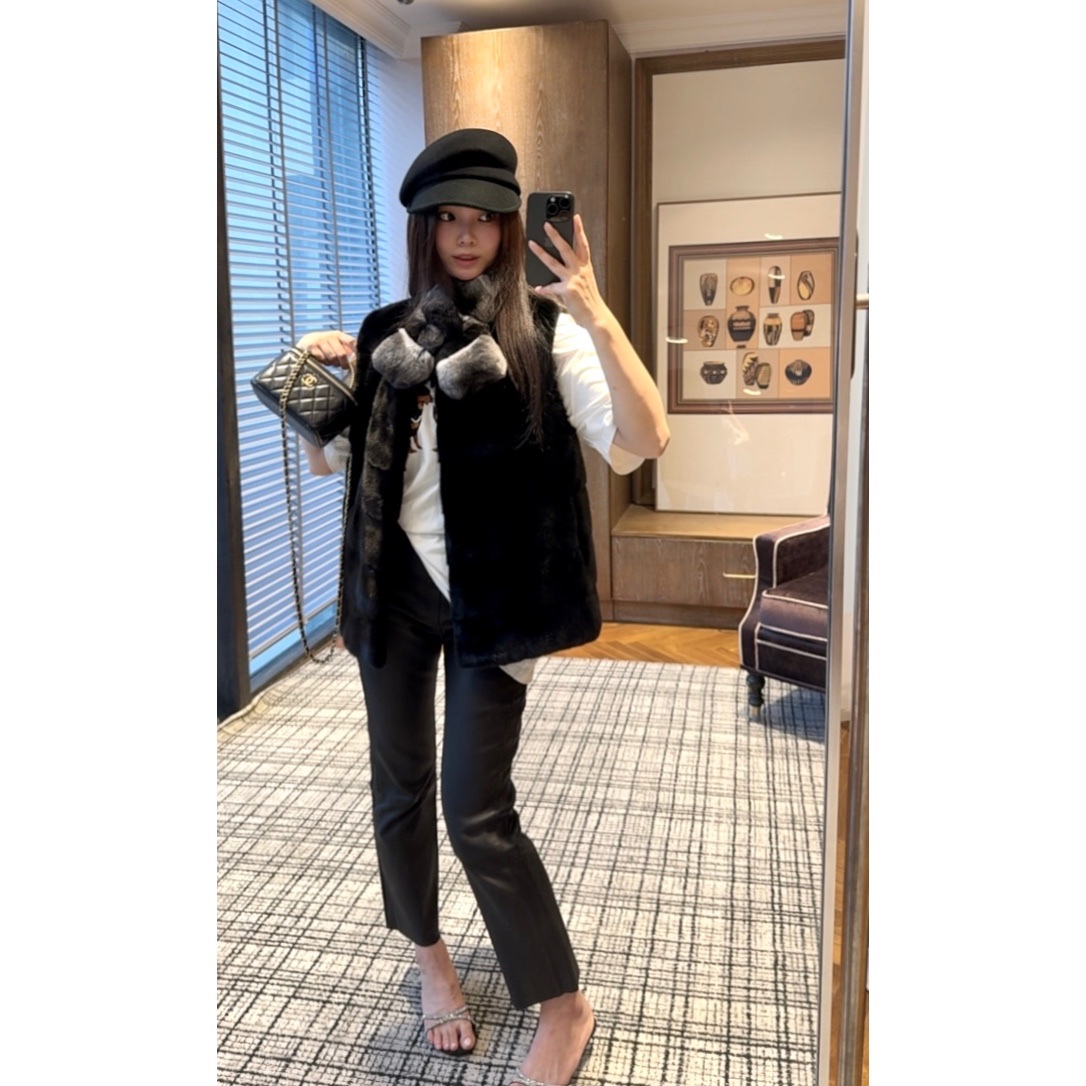 讴咪 新西兰绵羊皮皮裤 女士修身直筒高弹哑光九分裤 OM281