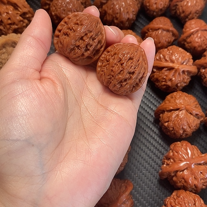 木质类32手捻。    