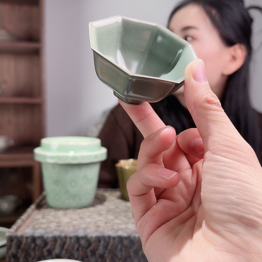 瓷摆件八方杯八方来财