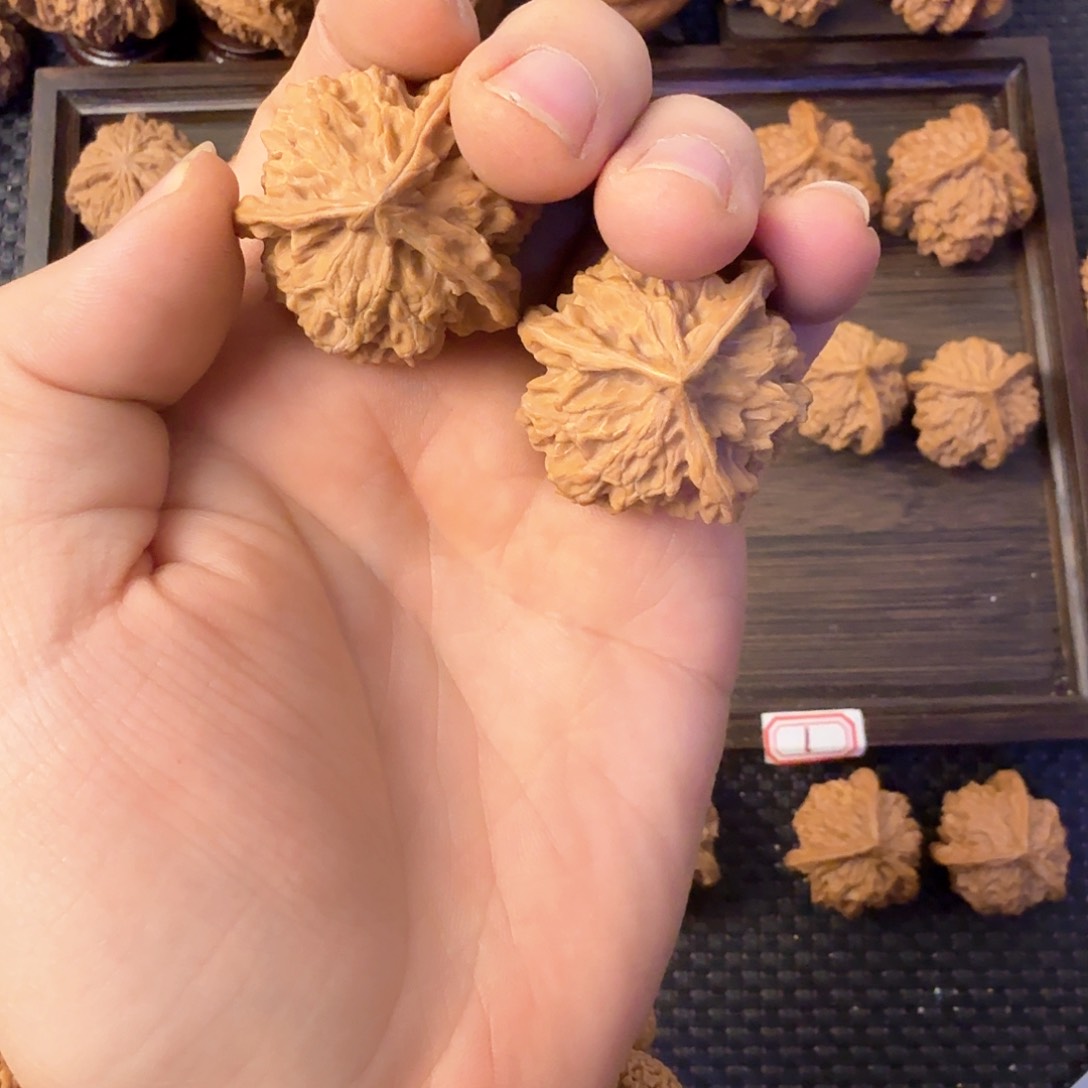 桃核吊坠晓*直播间专享链接盘山三棱核桃，