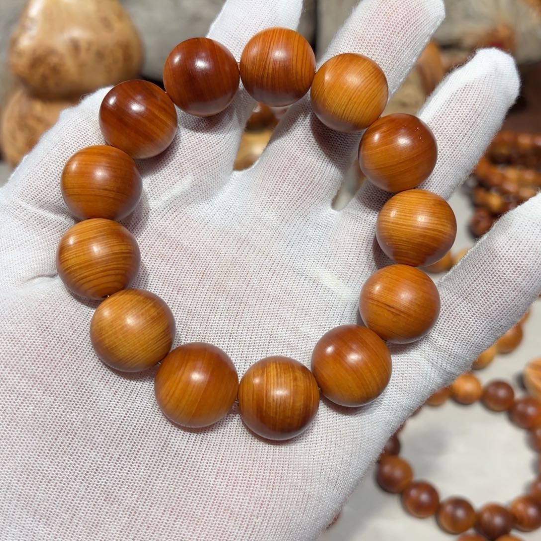 柏木l****1柏韵太行18黑油liu 70