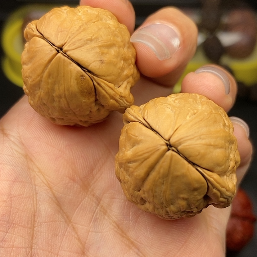 【闪购商品】文玩核桃吊坠八方来财31尺