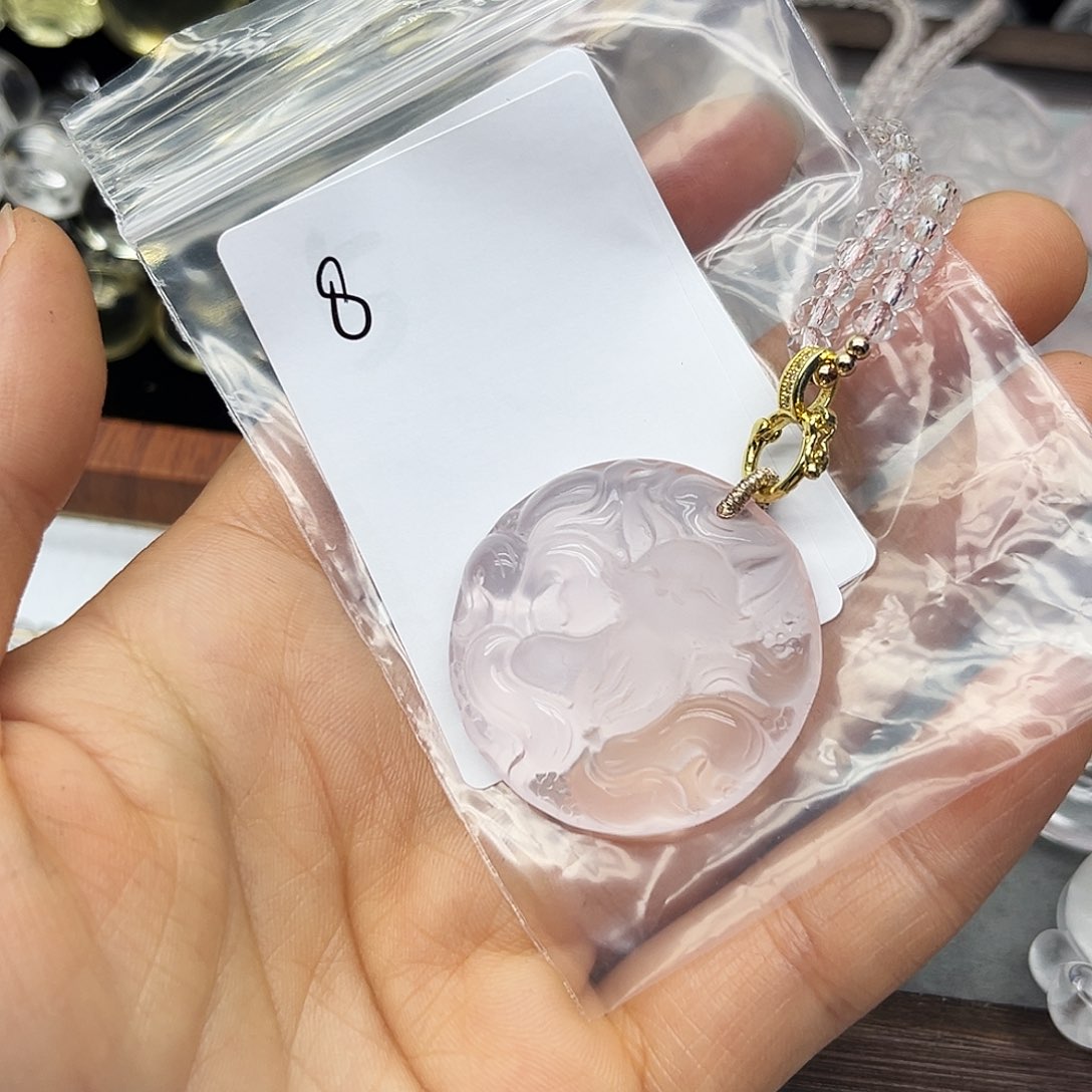 未镶嵌颈饰水晶朵*粉水炸尾狐8