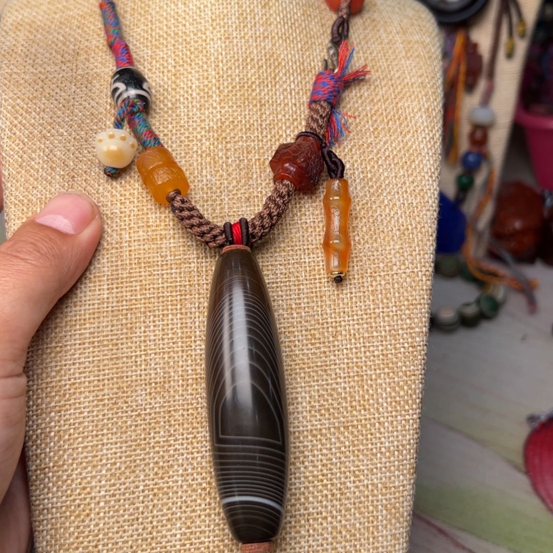 玛瑙/玉髓颈饰未镶嵌