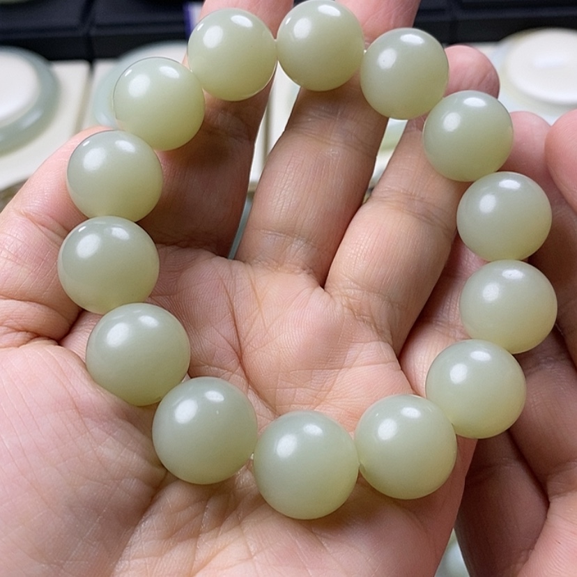 【闪购商品】手链未镶嵌和田玉松*糖