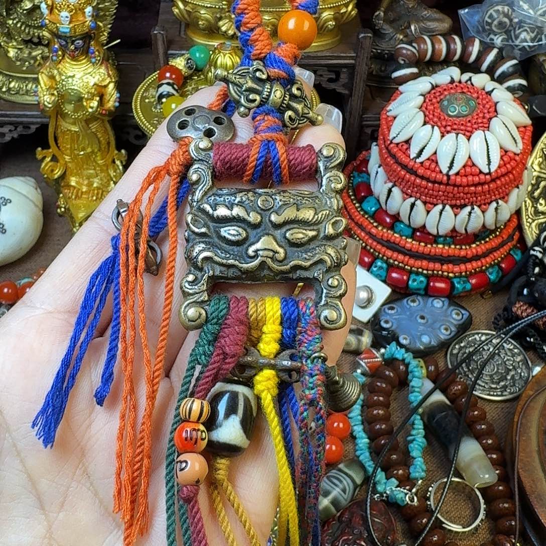 泥塑扎西德勒独特设计