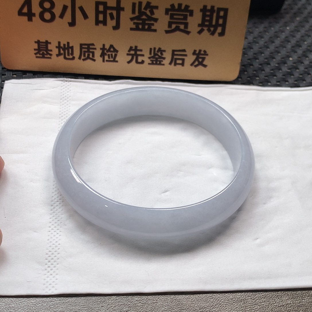 颈饰未镶嵌翡翠娜**福58.5贵妃