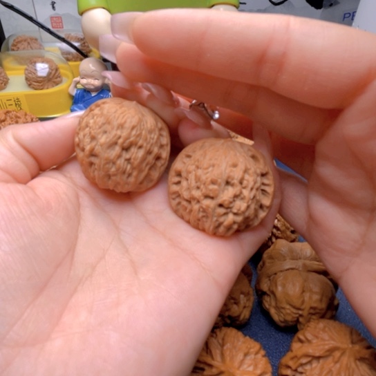 文玩核桃吊坠磨盘