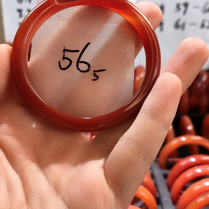 玛瑙/玉髓手镯未镶嵌