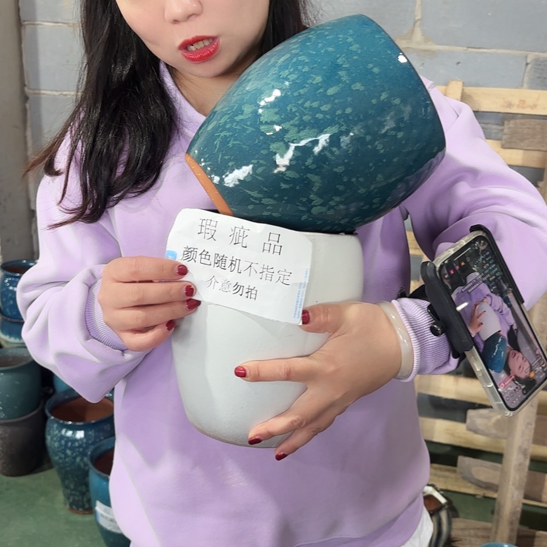 瑕疵两个15/20紫砂