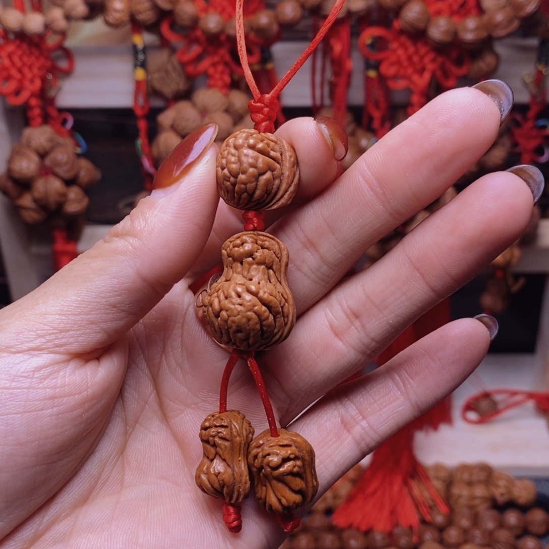 桃核吊坠龙纹桃枭