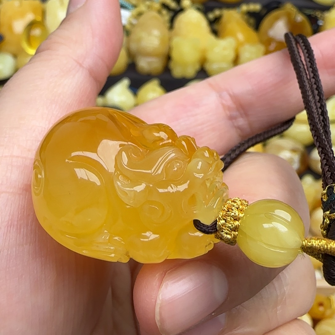 蜜蜡套链未镶嵌天然俄料蜜蜡貔貅