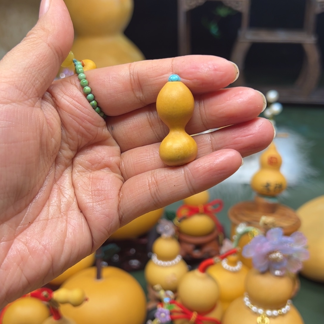 绕指柔葫芦手把件