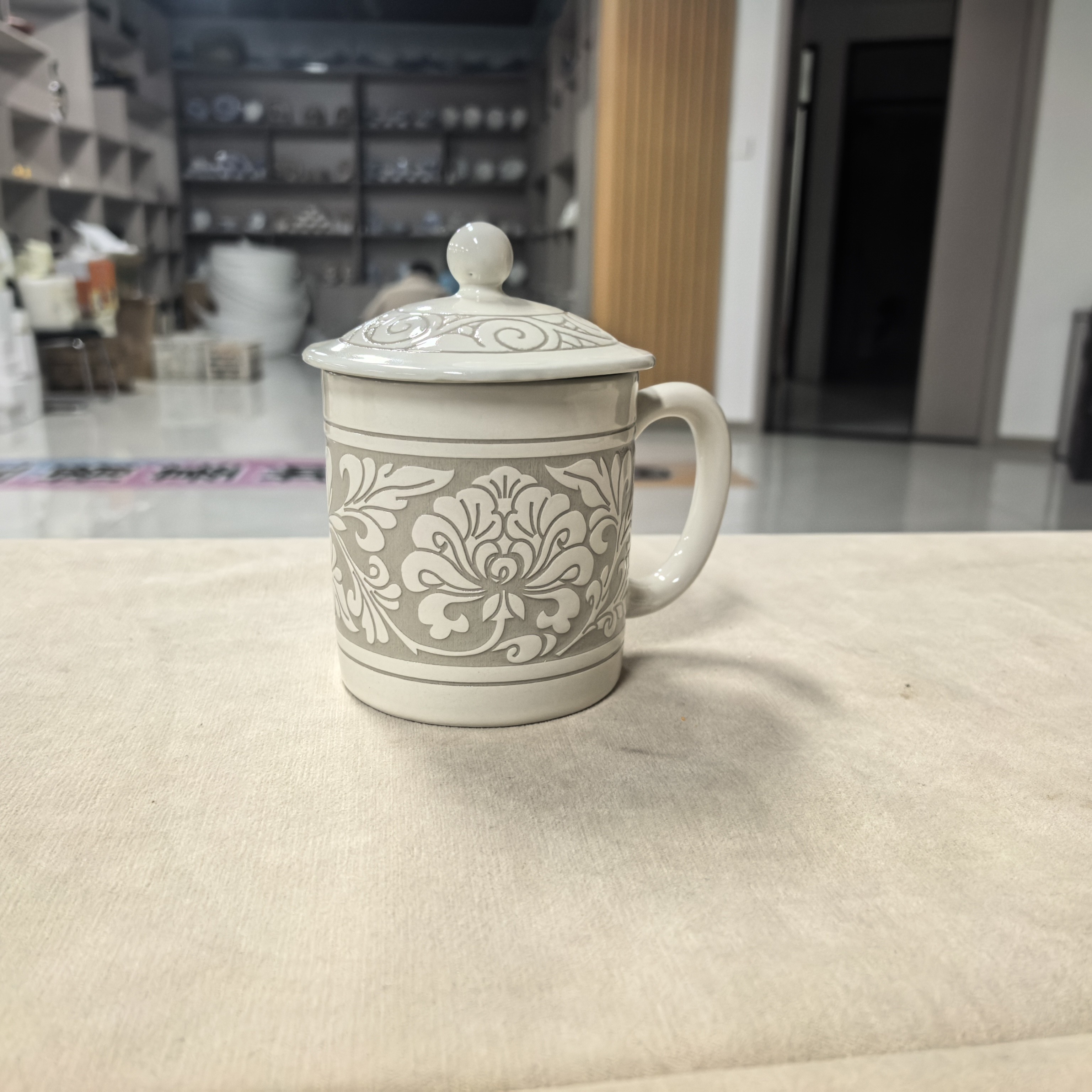 缠枝牡丹陶瓷杯一个微瑕不调换完美着绕行主人杯