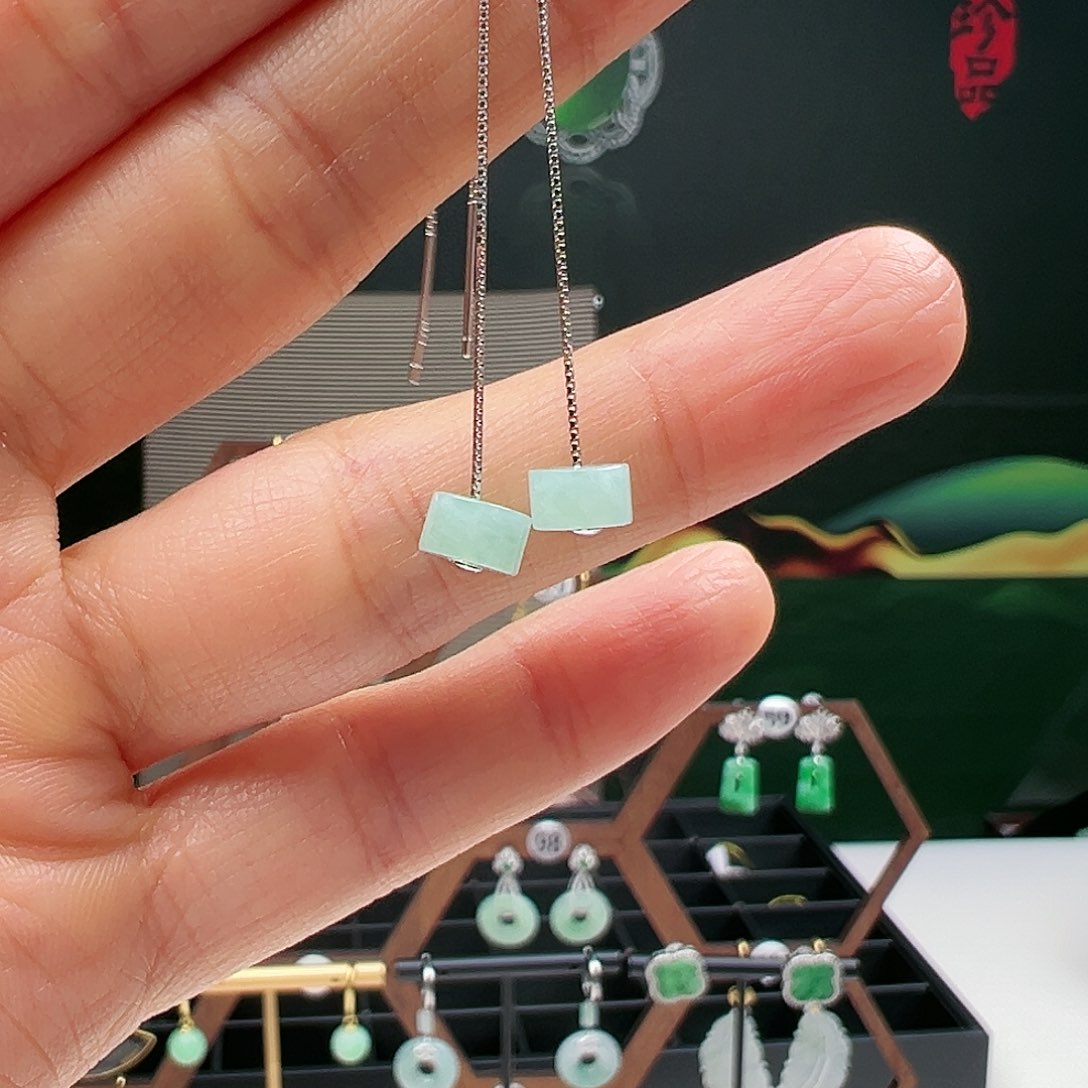 翡翠银S925镶嵌耳饰天然翡翠