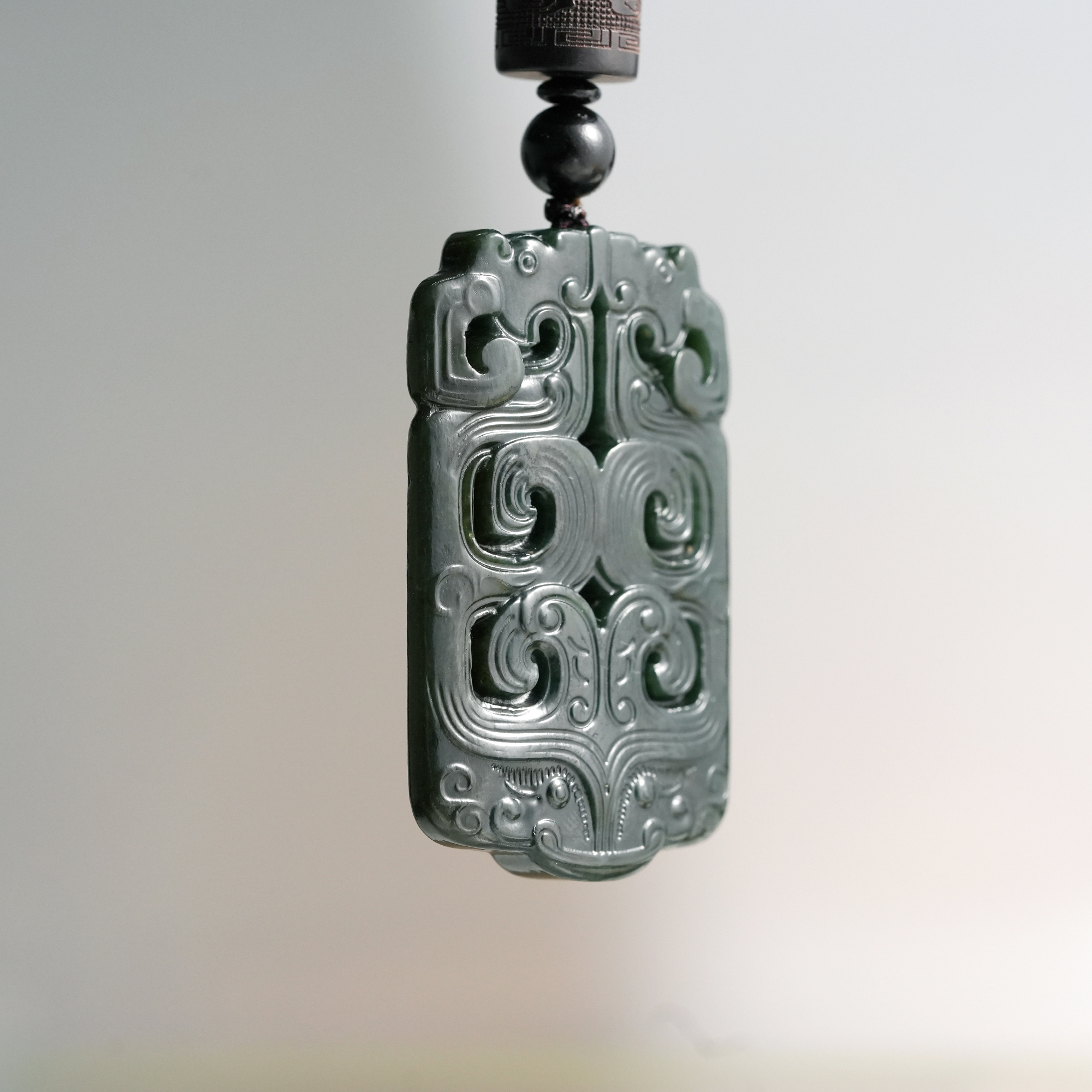 天然新疆和田玉三星堆复古牌无事牌吊坠挂件黑青 多样性发其一